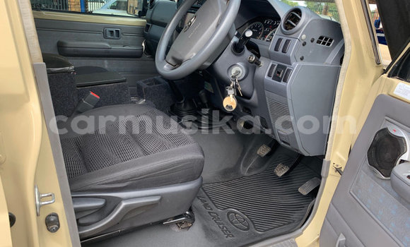 Acheter Occasion Voiture Toyota Land Cruiser Autre à Beitbridge, Matabeleland South Acheter Occasion Voiture Toyota Land Cruiser Autre à Beitbridge, Matabeleland South