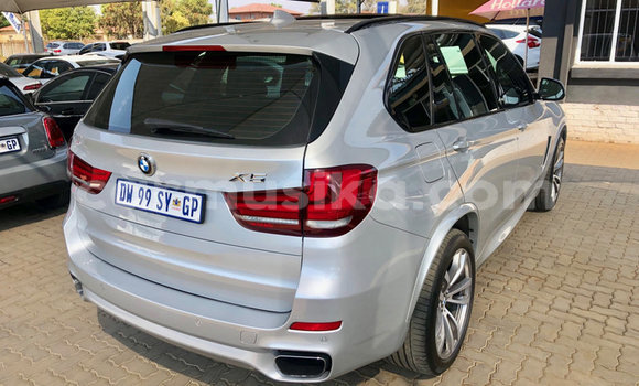 Acheter Occasion Voiture BMW X5 Gris à Beitbridge, Matabeleland South Acheter Occasion Voiture BMW X5 Gris à Beitbridge, Matabeleland South