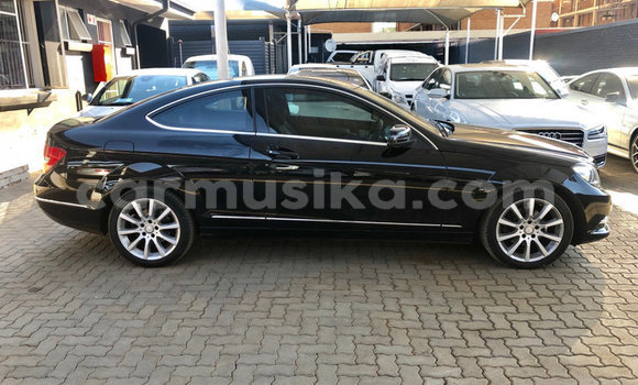 Acheter Occasion Voiture Mercedes‒Benz AMG GLC Coupe Blanc à Beitbridge, Matabeleland South Acheter Occasion Voiture Mercedes‒Benz AMG GLC Coupe Blanc à Beitbridge, Matabeleland South