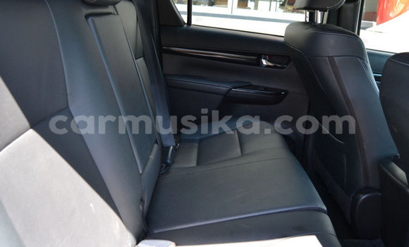 Acheter Occasion Voiture Toyota Hilux Blanc à Beitbridge, Matabeleland South Acheter Occasion Voiture Toyota Hilux Blanc à Beitbridge, Matabeleland South