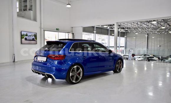 Acheter Occasion Voiture Audi RS3 Bleu à Beitbridge, Matabeleland South Acheter Occasion Voiture Audi RS3 Bleu à Beitbridge, Matabeleland South