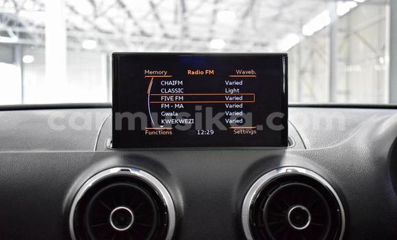 Acheter Occasion Voiture Audi RS3 Bleu à Beitbridge, Matabeleland South Acheter Occasion Voiture Audi RS3 Bleu à Beitbridge, Matabeleland South