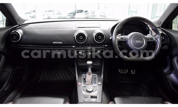 Acheter Occasion Voiture Audi RS3 Bleu à Beitbridge, Matabeleland South Acheter Occasion Voiture Audi RS3 Bleu à Beitbridge, Matabeleland South