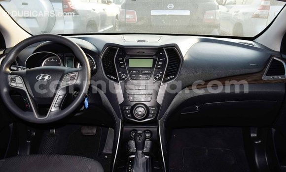 Tenga Imported Hyundai Santa Fe Tsvuku Mota in Import - Dubai in Harare Tenga Imported Hyundai Santa Fe Tsvuku Mota in Import - Dubai in Harare