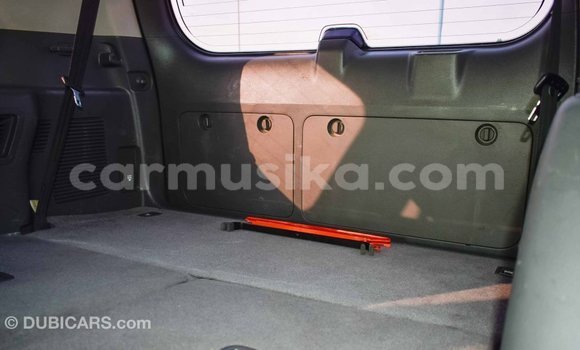 Acheter Import Voiture Toyota Prado Blanc à Import - Dubai, Harare Acheter Import Voiture Toyota Prado Blanc à Import - Dubai, Harare