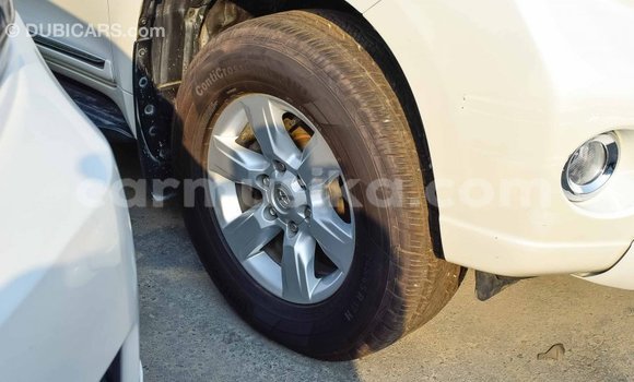 Tenga Imported Toyota Prado Chena Mota in Import - Dubai in Harare Tenga Imported Toyota Prado Chena Mota in Import - Dubai in Harare