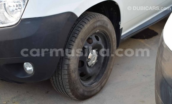 Tenga Imported Renault Duster Chena Mota in Import - Dubai in Harare Tenga Imported Renault Duster Chena Mota in Import - Dubai in Harare
