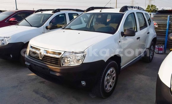 Tenga Imported Renault Duster Chena Mota in Import - Dubai in Harare Tenga Imported Renault Duster Chena Mota in Import - Dubai in Harare