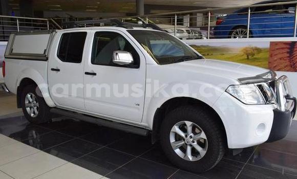 Acheter Occasion Voiture Nissan Navara Blanc à Harare, Harare Acheter Occasion Voiture Nissan Navara Blanc à Harare, Harare