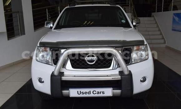 Acheter Occasion Voiture Nissan Navara Blanc à Harare, Harare Acheter Occasion Voiture Nissan Navara Blanc à Harare, Harare