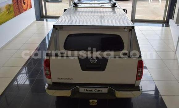 Acheter Occasion Voiture Nissan Navara Blanc à Harare, Harare Acheter Occasion Voiture Nissan Navara Blanc à Harare, Harare