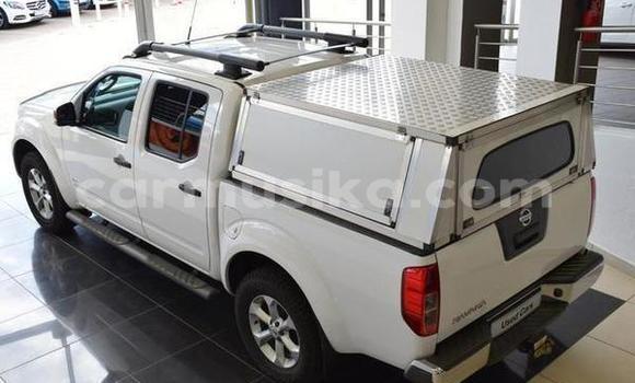 Acheter Occasion Voiture Nissan Navara Blanc à Harare, Harare Acheter Occasion Voiture Nissan Navara Blanc à Harare, Harare