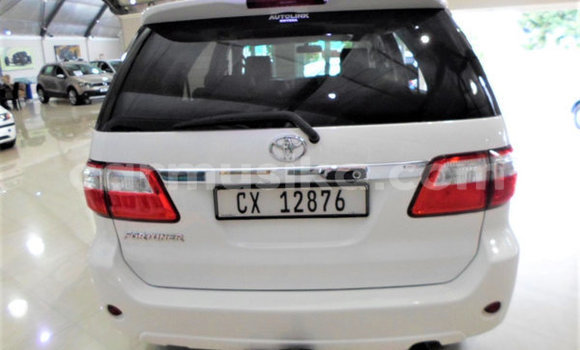 Acheter Occasion Voiture Toyota Fortuner Blanc à Harare, Harare Acheter Occasion Voiture Toyota Fortuner Blanc à Harare, Harare