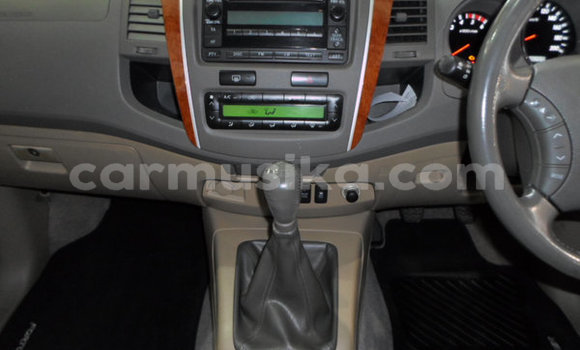 Acheter Occasion Voiture Toyota Fortuner Blanc à Harare, Harare Acheter Occasion Voiture Toyota Fortuner Blanc à Harare, Harare