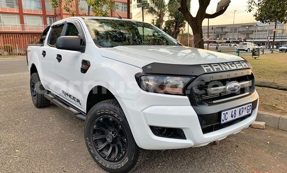Acheter Occasion Voiture Ford Ranger Blanc à Beitbridge, Matabeleland South Acheter Occasion Voiture Ford Ranger Blanc à Beitbridge, Matabeleland South