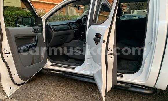Acheter Occasion Voiture Ford Ranger Blanc à Beitbridge, Matabeleland South Acheter Occasion Voiture Ford Ranger Blanc à Beitbridge, Matabeleland South