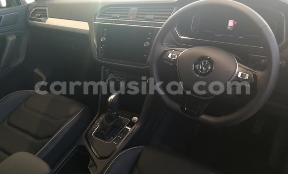 Acheter Occasion Voiture Volkswagen Tiguan Gris à Beitbridge, Matabeleland South Acheter Occasion Voiture Volkswagen Tiguan Gris à Beitbridge, Matabeleland South