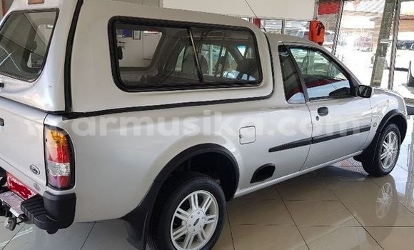 Acheter Occasion Voiture Ford Bronco Gris à Beitbridge, Matabeleland South Acheter Occasion Voiture Ford Bronco Gris à Beitbridge, Matabeleland South