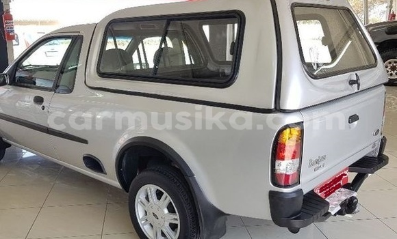 Acheter Occasion Voiture Ford Bronco Gris à Beitbridge, Matabeleland South Acheter Occasion Voiture Ford Bronco Gris à Beitbridge, Matabeleland South