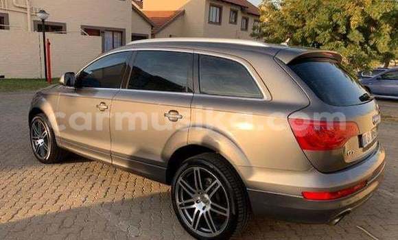 Buy Used Audi Q7 Silver Car in Beitbridge in Matabeleland South Buy Used Audi Q7 Silver Car in Beitbridge in Matabeleland South