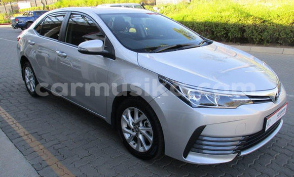 Nunua Ilio tumika Toyota Corolla Fedha Gari ndani ya Beitbridge nchini Matabeleland Kusini Nunua Ilio tumika Toyota Corolla Fedha Gari ndani ya Beitbridge nchini Matabeleland Kusini