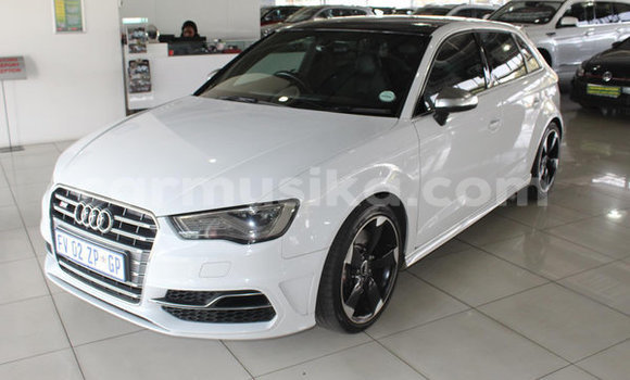 Acheter Occasion Voiture Audi S3 Blanc à Beitbridge, Matabeleland South Acheter Occasion Voiture Audi S3 Blanc à Beitbridge, Matabeleland South
