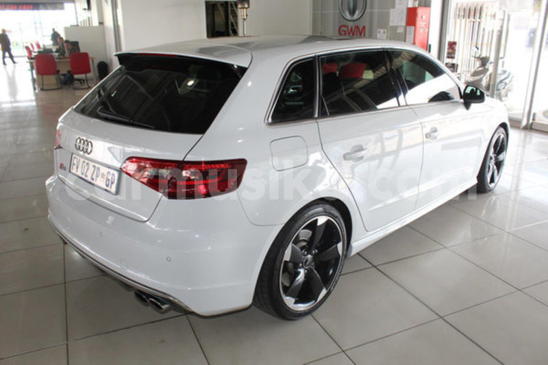 Big with watermark audi s3 matabeleland south beitbridge 8905