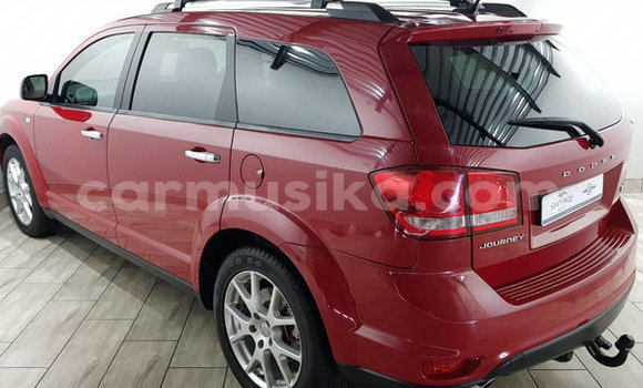 Tenga Tsaru Dodge Journey Tsvuku Mota in Beitbridge in Matabeleland South Tenga Tsaru Dodge Journey Tsvuku Mota in Beitbridge in Matabeleland South