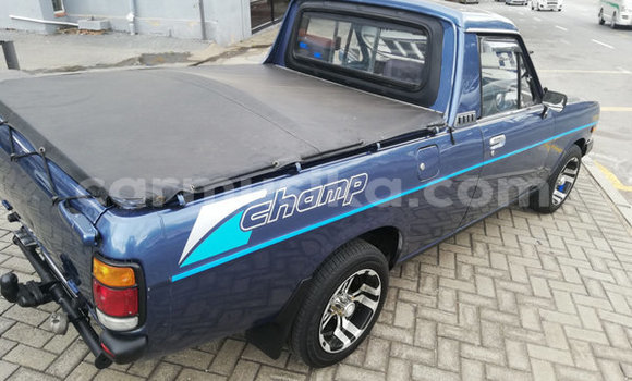 Acheter Occasion Voiture Nissan NV350 Caravan Bleu à Beitbridge, Matabeleland South Acheter Occasion Voiture Nissan NV350 Caravan Bleu à Beitbridge, Matabeleland South