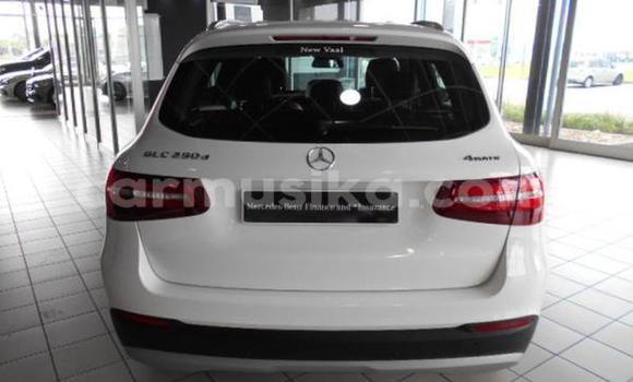 Buy Used Mercedes‒Benz AMG GLC White Car in Beitbridge in Matabeleland South Buy Used Mercedes‒Benz AMG GLC White Car in Beitbridge in Matabeleland South