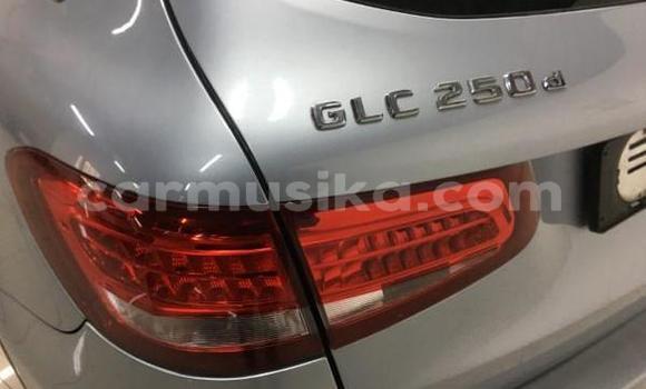 Nunua Ilio tumika Mercedes‒Benz AMG GLC Fedha Gari ndani ya Beitbridge nchini Matabeleland Kusini Nunua Ilio tumika Mercedes‒Benz AMG GLC Fedha Gari ndani ya Beitbridge nchini Matabeleland Kusini