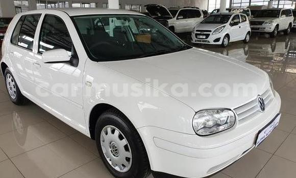 Buy Used Volkswagen Golf White Car in Beitbridge in Matabeleland South Buy Used Volkswagen Golf White Car in Beitbridge in Matabeleland South