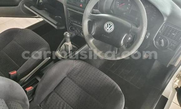 Buy Used Volkswagen Golf White Car in Beitbridge in Matabeleland South Buy Used Volkswagen Golf White Car in Beitbridge in Matabeleland South