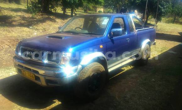 Nunua Ilio tumika Nissan Evalia Bluu Lori ndani ya Harare nchini Harare