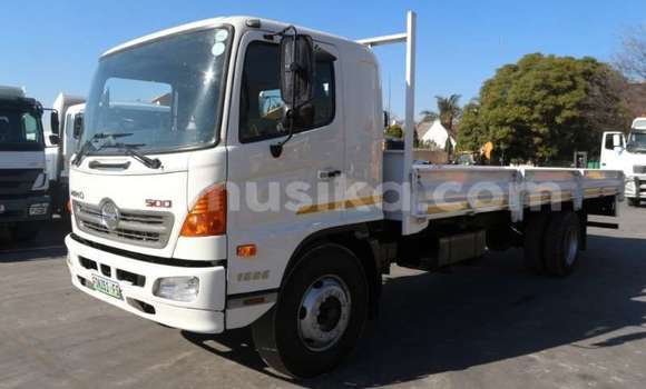 Acheter Occasion Voiture Haima Freema Blanc à Beitbridge, Matabeleland South Acheter Occasion Voiture Haima Freema Blanc à Beitbridge, Matabeleland South