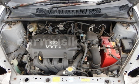 Nunua Ilio tumika Toyota Platz Fedha Gari ndani ya Beitbridge nchini Matabeleland Kusini Nunua Ilio tumika Toyota Platz Fedha Gari ndani ya Beitbridge nchini Matabeleland Kusini