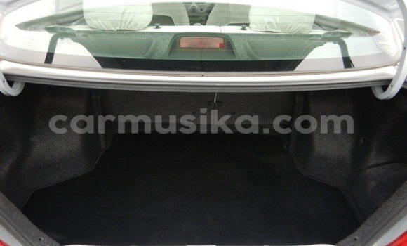 Nunua Ilio tumika Toyota Platz Fedha Gari ndani ya Beitbridge nchini Matabeleland Kusini Nunua Ilio tumika Toyota Platz Fedha Gari ndani ya Beitbridge nchini Matabeleland Kusini