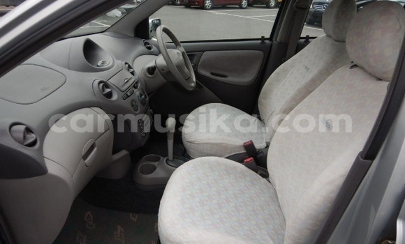 Nunua Ilio tumika Toyota Platz Fedha Gari ndani ya Beitbridge nchini Matabeleland Kusini Nunua Ilio tumika Toyota Platz Fedha Gari ndani ya Beitbridge nchini Matabeleland Kusini