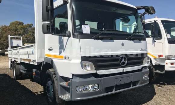 Tenga Tsaru Mercedes‒Benz W29 Chena Mota in Beitbridge in Matabeleland South Tenga Tsaru Mercedes‒Benz W29 Chena Mota in Beitbridge in Matabeleland South