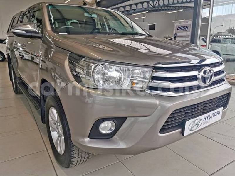 Big with watermark toyota hilux matabeleland south beitbridge 8922