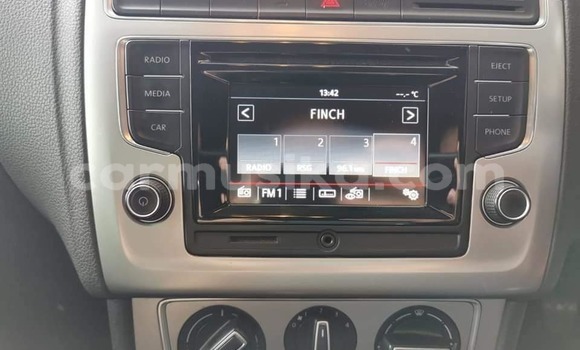 Tenga Tsaru Volkswagen Polo Tsvuku Mota in Beitbridge in Matabeleland South Tenga Tsaru Volkswagen Polo Tsvuku Mota in Beitbridge in Matabeleland South