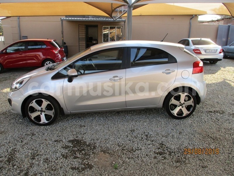 Big with watermark kia rio matabeleland south beitbridge 8930