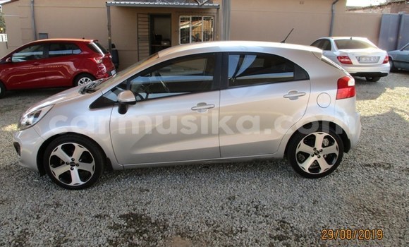 Buy Used Kia Rio Silver Car in Beitbridge in Matabeleland South Buy Used Kia Rio Silver Car in Beitbridge in Matabeleland South