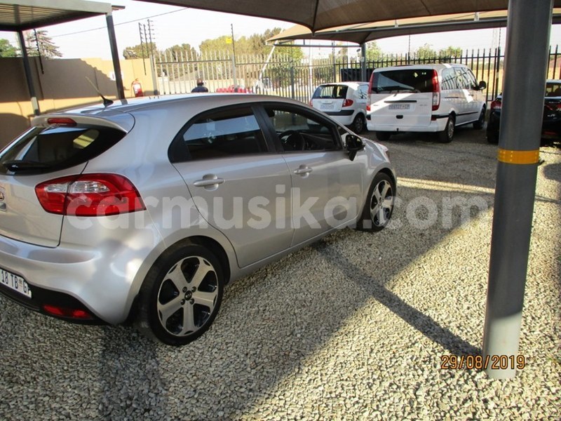 Big with watermark kia rio matabeleland south beitbridge 8930