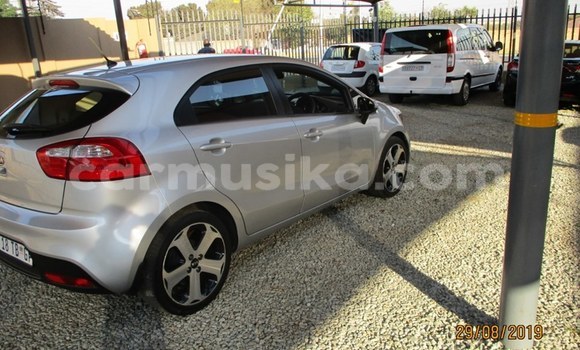 Buy Used Kia Rio Silver Car in Beitbridge in Matabeleland South Buy Used Kia Rio Silver Car in Beitbridge in Matabeleland South