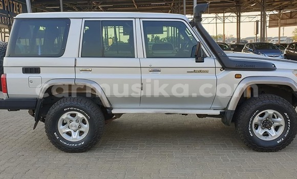 Acheter Occasion Voiture Toyota Land Cruiser Autre à Beitbridge, Matabeleland South Acheter Occasion Voiture Toyota Land Cruiser Autre à Beitbridge, Matabeleland South