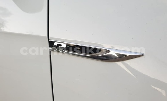 Acheter Occasion Voiture Volkswagen Golf R Blanc à Beitbridge, Matabeleland South Acheter Occasion Voiture Volkswagen Golf R Blanc à Beitbridge, Matabeleland South