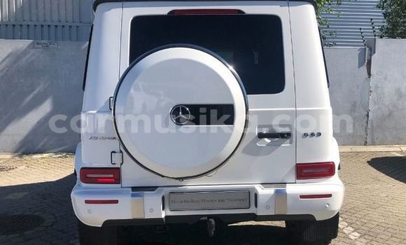 Tenga Tsaru Mercedes‒Benz GLK–Class Chena Mota in Beitbridge in Matabeleland South Tenga Tsaru Mercedes‒Benz GLK–Class Chena Mota in Beitbridge in Matabeleland South