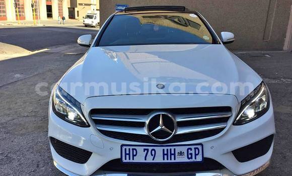 Acheter Occasion Voiture Mercedes‒Benz CLA-klasse AMG Blanc à Beitbridge, Matabeleland South Acheter Occasion Voiture Mercedes‒Benz CLA-klasse AMG Blanc à Beitbridge, Matabeleland South