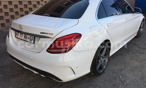 Acheter Occasion Voiture Mercedes‒Benz CLA-klasse AMG Blanc à Beitbridge, Matabeleland South Acheter Occasion Voiture Mercedes‒Benz CLA-klasse AMG Blanc à Beitbridge, Matabeleland South